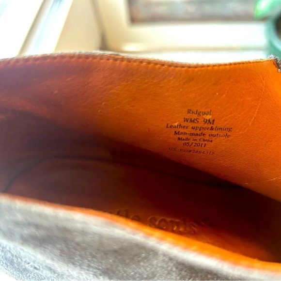 Gentle  Souls women’s 9 suede boots mint condition in beautiful gray 9M - Picture 5 of 7